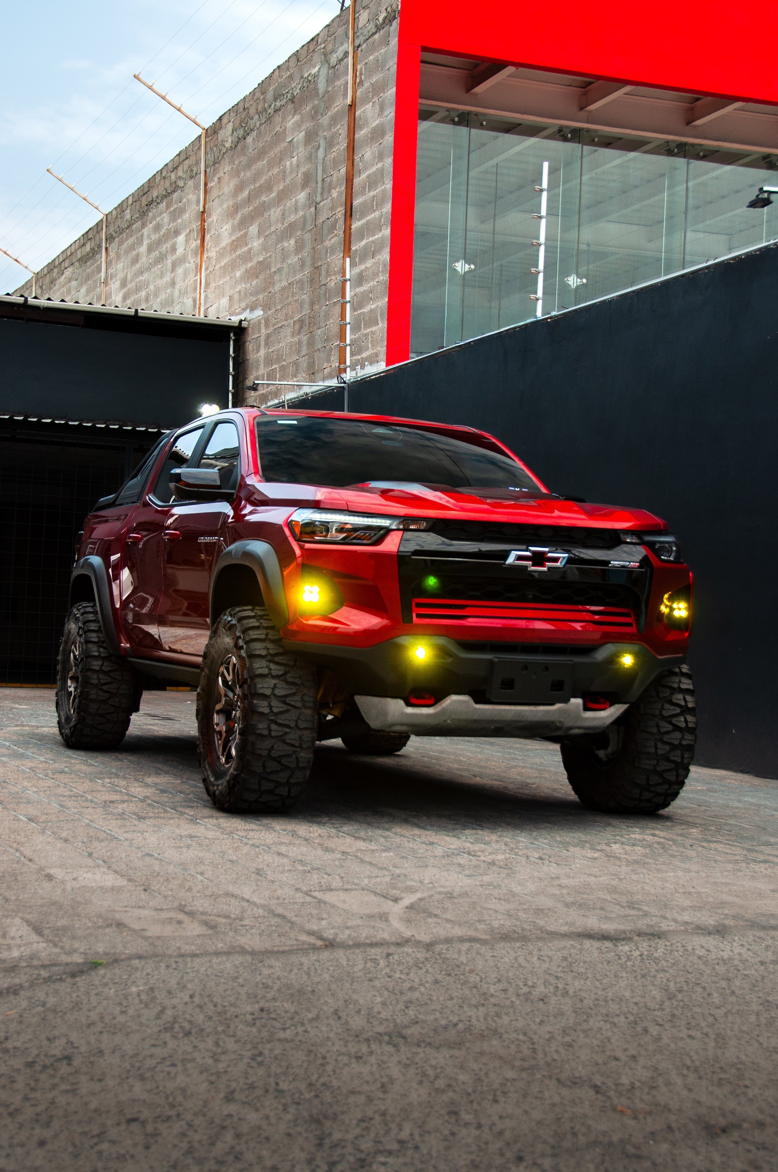 Colorado ZR2 - Iluminación y performance